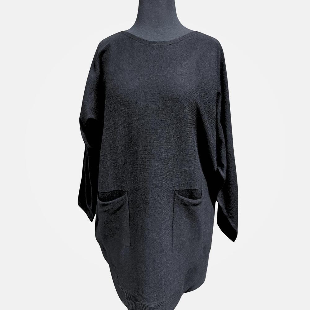 NEW TEMPO PARIS women's front pockets sweater in black